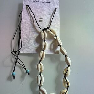 Fashion Jewelry Cowrie Shell Necklace And Bracelet with Black Cord